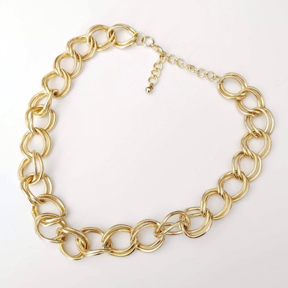 Gold double chain link necklace - Picture 4 of 6